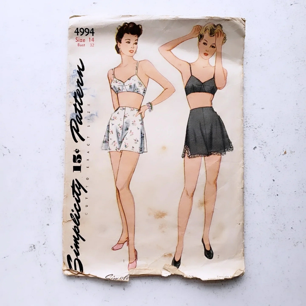 1940s Vintage 32" bust Simplicity 4994 Tap Panties Bra Underwear Sewing Pattern